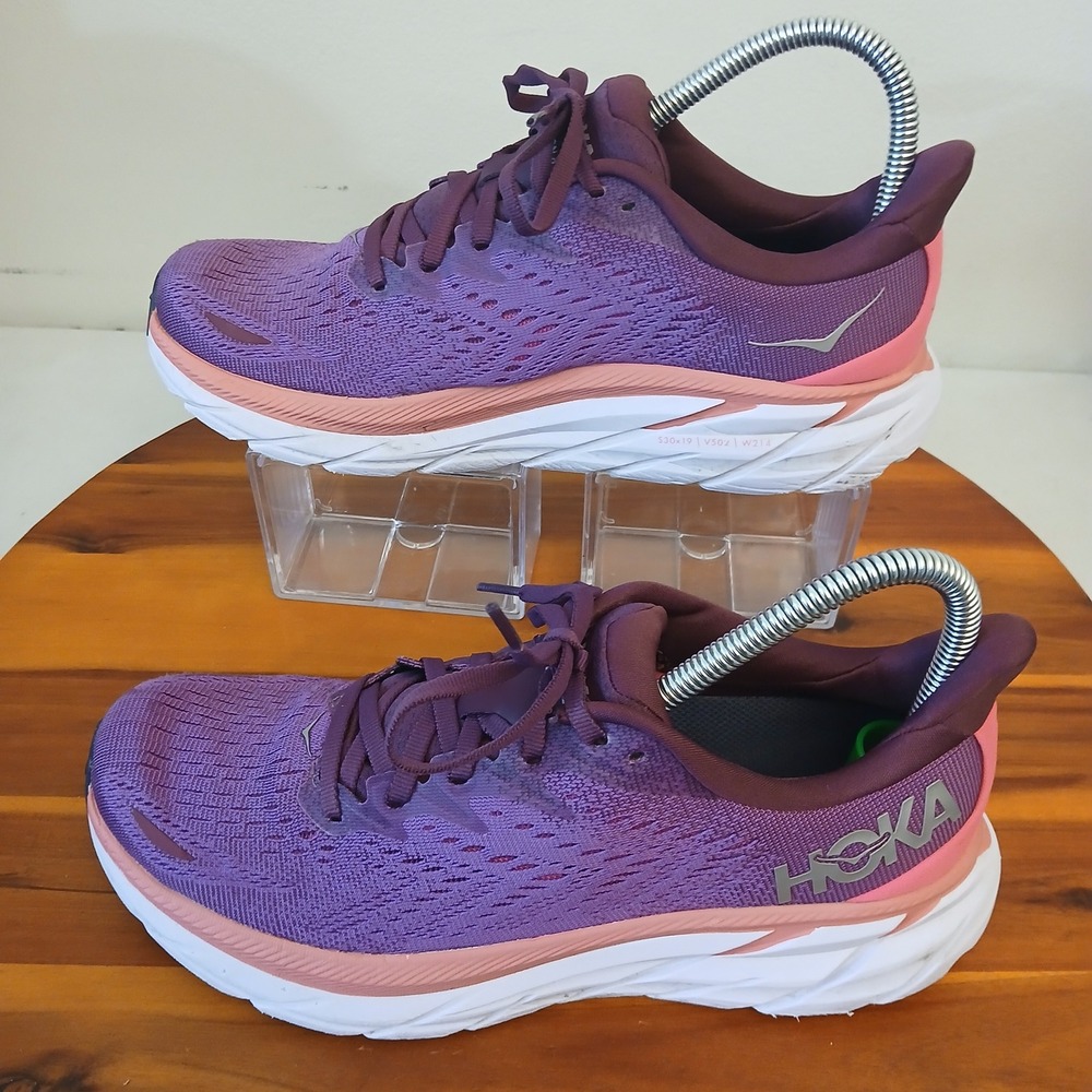 Hoka One One Clifton 8 Womens 7.5 Purple Running Shoes Sneakers 1119394 GWBY